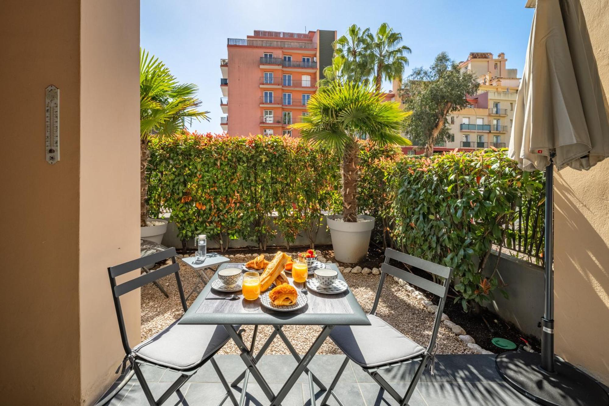 Le Coq Wagner - Parking - Air Conditioning - Pool Menton Exterior foto